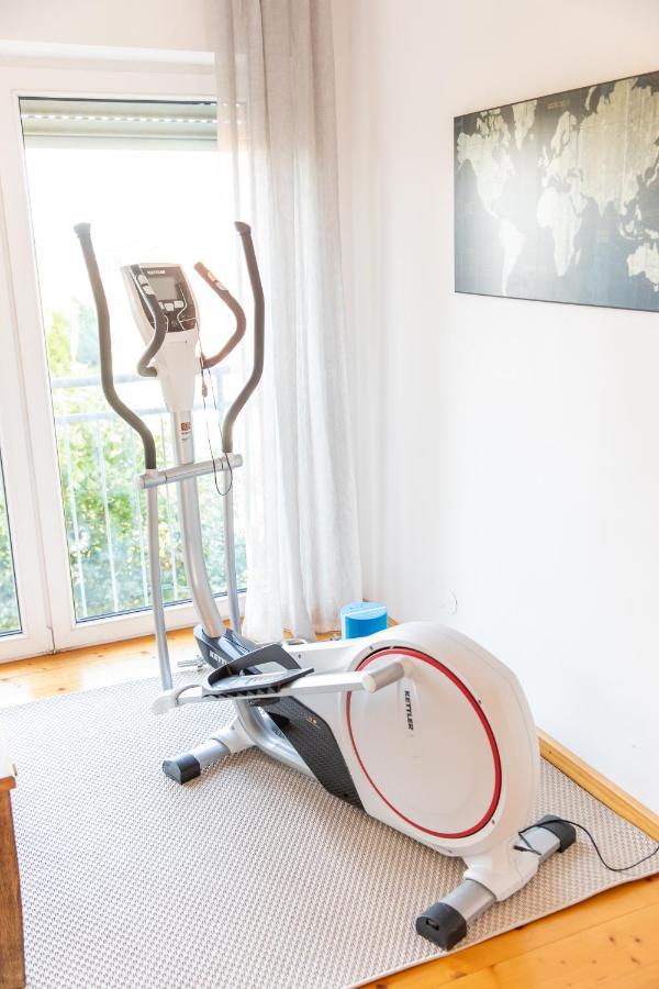 Perfekt Fuer Gruppen, Familien & Geschaeftsreisende - Naehe Bamberg & Erlangen Apartment Adelsdorf Luaran gambar